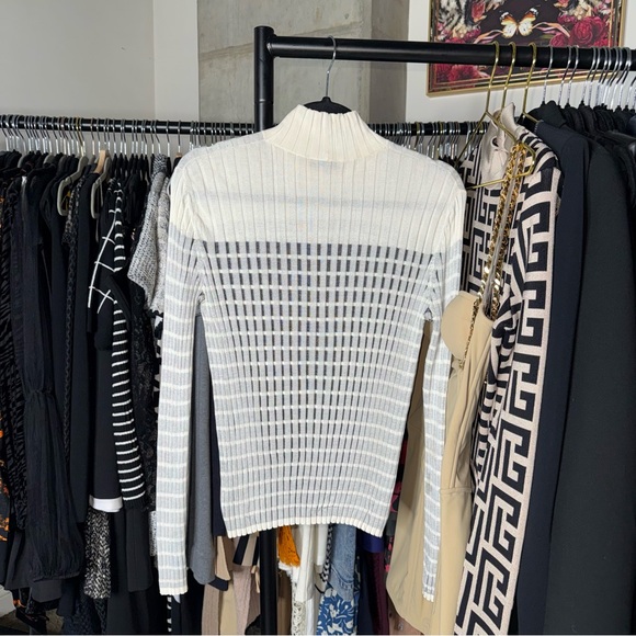 Akris Cream Sheer Grid Mulberry Silk Turtleneck Ribbed Knit Top Womens US 8 EUC - Picture 10 of 12
